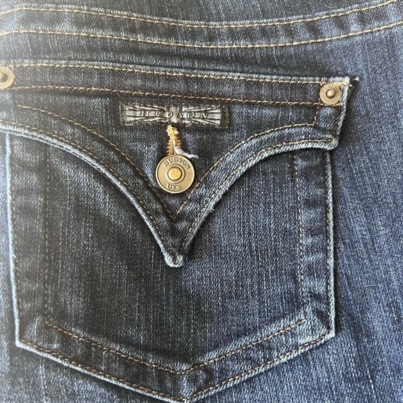 𝅺hudson denim jeans in dark blue color - straight to flare leg with frayed edge - Picture 2 of 7